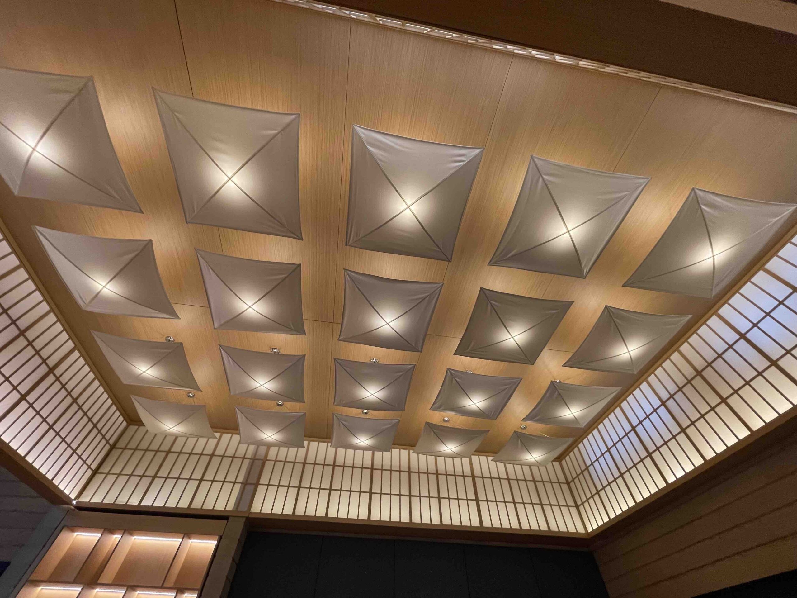 sankei spa resort design and fitout japanese lamps ceiling scaled